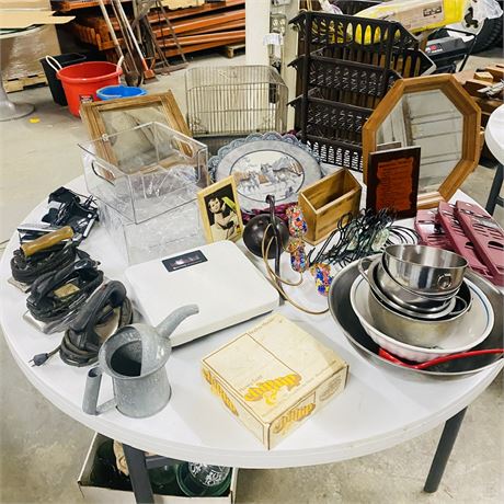 MEGA Table Lot