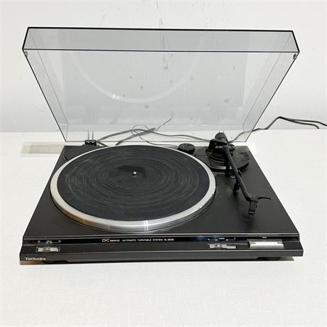Vintage Technics Turntable w Original Box