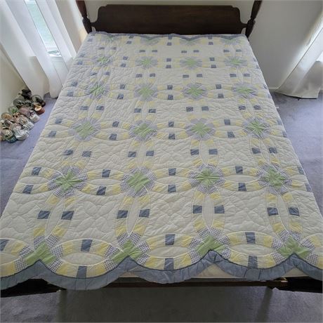 Vintage Quilt Bed Cover- Double Wedding Ring - Blue Scallop Edge