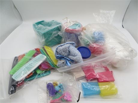 NEW VINTAGE TUPPERWARE MISCELLANEOUS DOOR PRIZES
