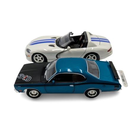 Ertl 1971 Plymouth Duster & Bburango Dodge Viper