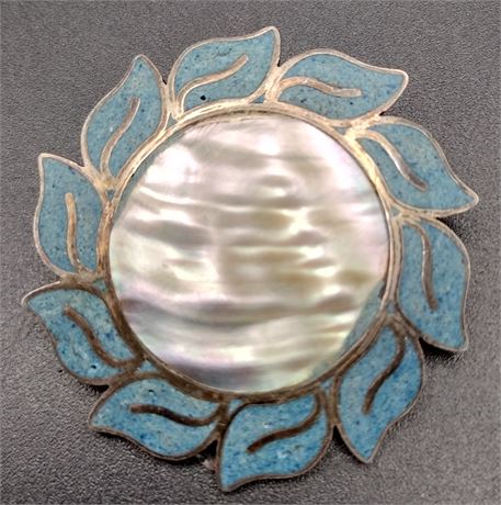 Taxco Mexico Sterling mother of pearl crushed turquoise inlay flower broach 8.6