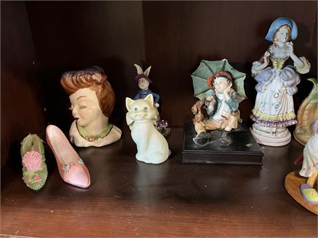 Headvase and figurines lot