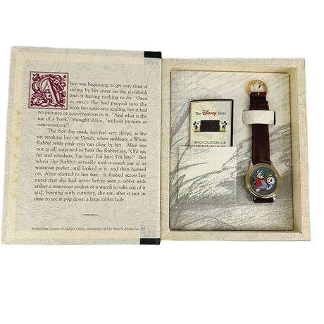 NIB Walt Disney Watch Collectors Club Series II Alice in Wonderland Watch