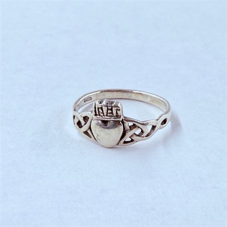 1.8g Sterling Claddagh Ring Size 6.75