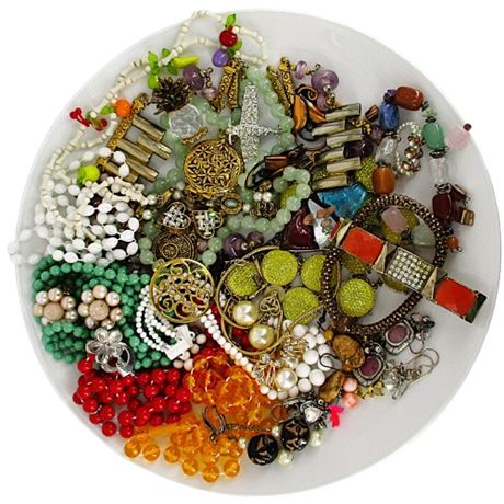 1 & 1/2 Pounds Costume Jewelry for Wear/Repair/Repurpose