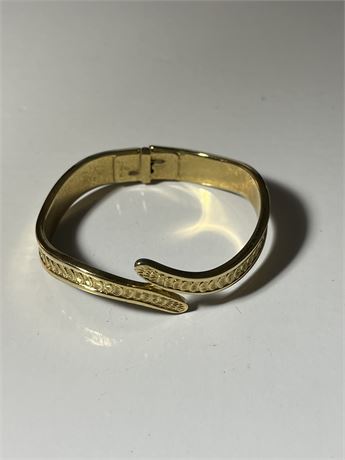 Monet hinged bangle