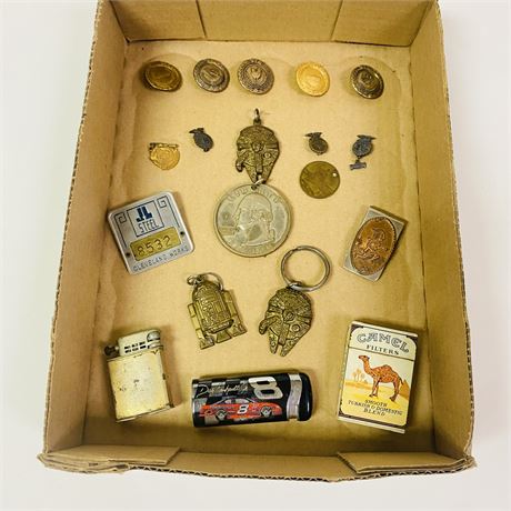 Vintage Box Lot w/ Rare 1983 Star Wars Keychains