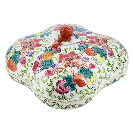 Signed Vintage Hand Painted Chinese Quatrefoil Porcelain Trinket Box