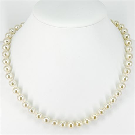 Vintage Faux Pearl Necklace