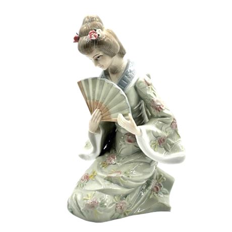 KPM Figurine of Japanese Woman