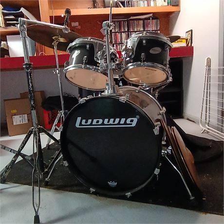 Complete Ludwig Drum Kit + SABIAN Cymbals – Studio-Ready Setup