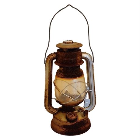 Vintage Unmarked Oil Lantern