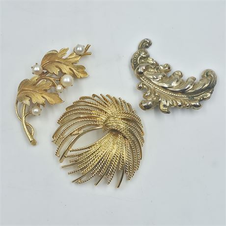 Lot of Vtg. Brooches
