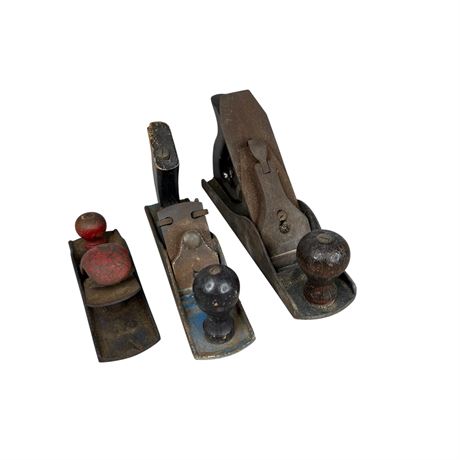 Lot of Vintage Wood Bench Hand Planes