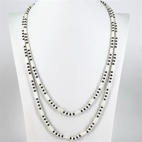 Vintage White & Black Glass Beaded Necklace