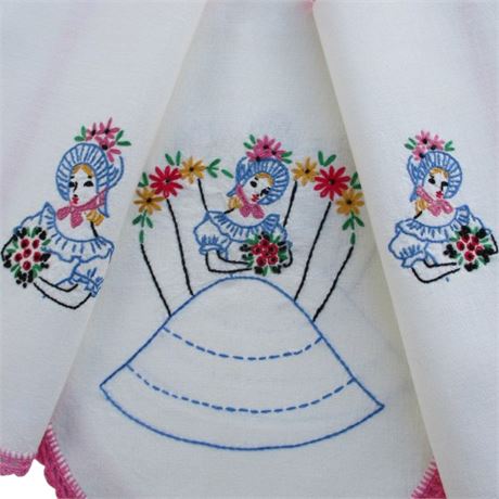 Vintage SOUTHERN BELLE Hand Embroidered 3-pc Dresser Scarf Set