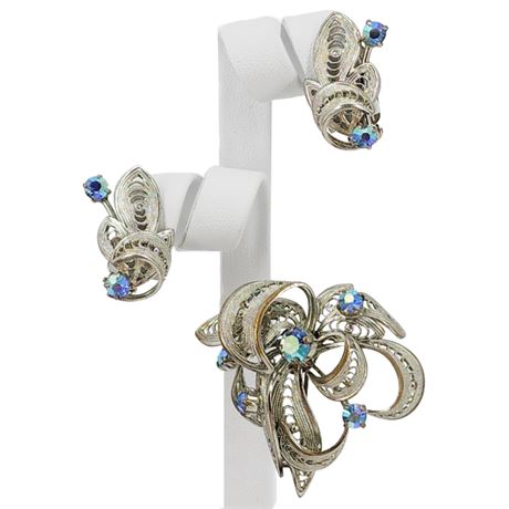 Vintage Silver Tone Filigree & Blue Aurora Boraelis Rhinestone Brooch & Earrings
