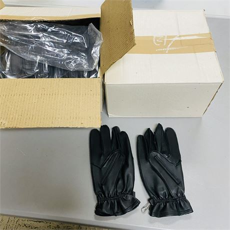 32 Pairs NOS Motorcycle Gloves - medium