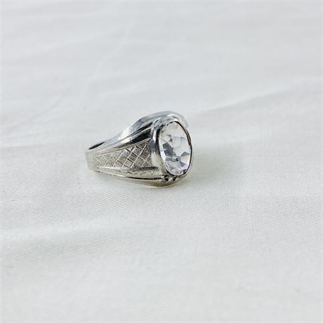 3.9g Sterling Ring Size 5.5