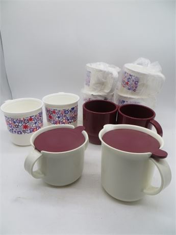 NEW VINTAGE TUPPERWARE 8 CUPS & CREAM & SUGAR