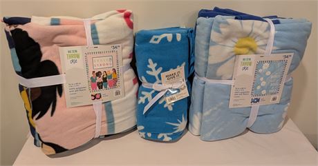 Lot 3 New No Sew Throw Kits
