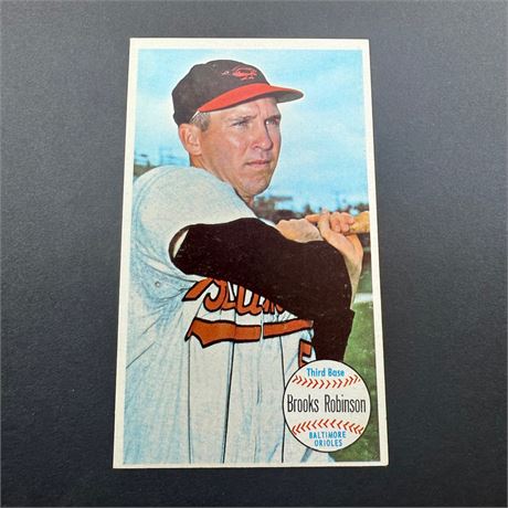 1964 Topps Giants Brooks Robinson #50