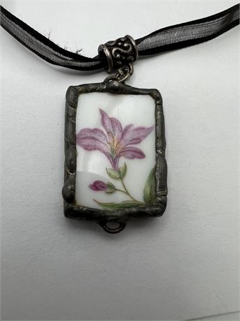 Stargazer Lilly pendant necklace