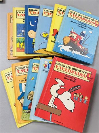 1970’s Charlie Brown Encyclopedia Set