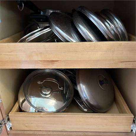 Lot of Assorted Kitchen Cookware & Utensils