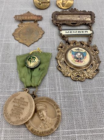 8 pc Antique to Vintage Awards, Medals, Military Trim