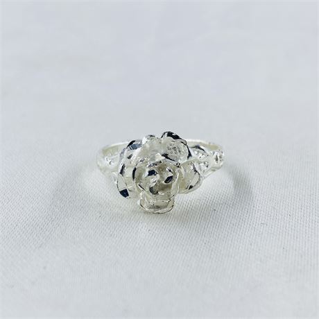 2.7g Sterling Ring Size 7
