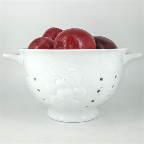 Crate & Barrel Porcelain Embossed Colander with Wooden Apples