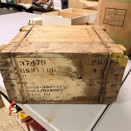 NOS Crate WWII Army Surplus Harley Davidson Gaskets