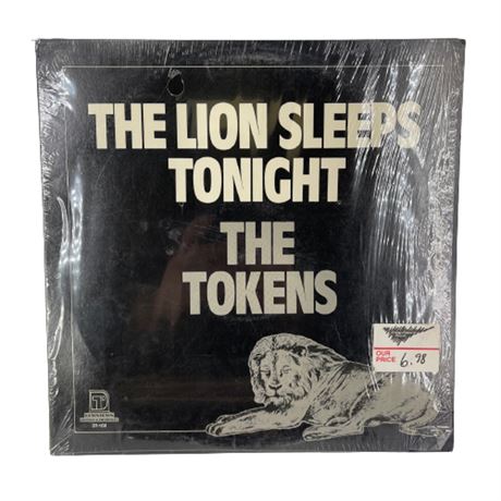 Vintage The Tokens The Lion Sleeps Tonight LP