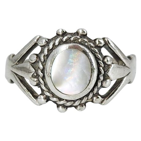 Signed Chapal-Zenray Sterling Silver Mother of Pearl Ring, Sz 9.5
