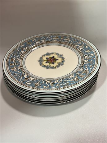 Wedgwood server 6 salad plates