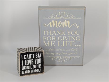 Set 2 Wood Sayings, Funny Mom Msg + Love, Freestanding