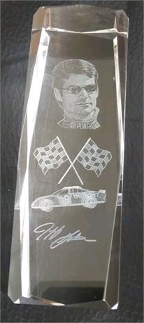JEFF GORDON NASCAR #24 COLLECTIBLE CRYSTAL DUPONT Collectible 2" x 2" x 6"