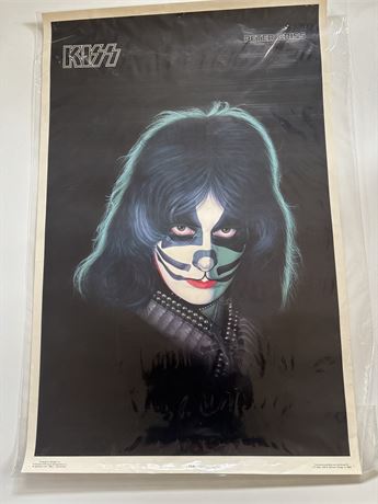 Kiss Poster