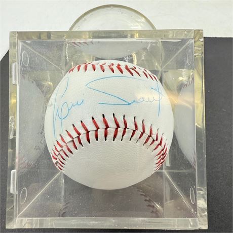 Luis Tiant Signed Baseball