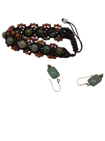 Bracelet and earrings lot