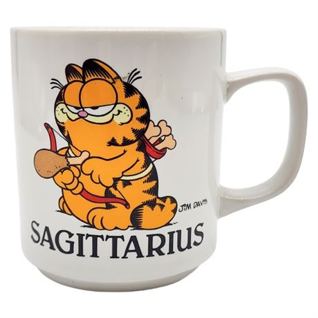 Vintage ENESCO Garfield Zodiac Sagittarius Ceramic Coffee Mug