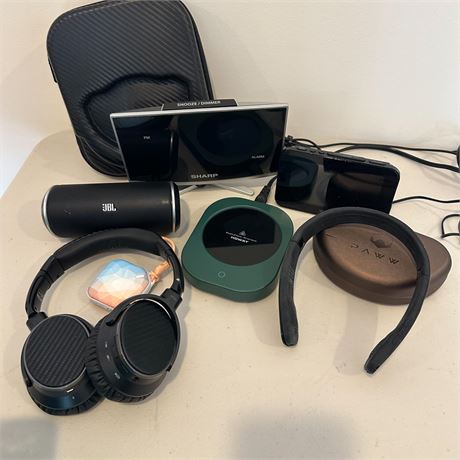 Box Lot of Assorted Electronics