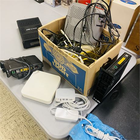Electronics Lot w/ Apple Devices + More