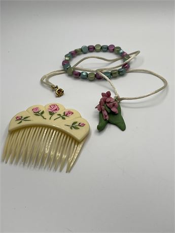 Bakelite vintage comb and jewelry lot
