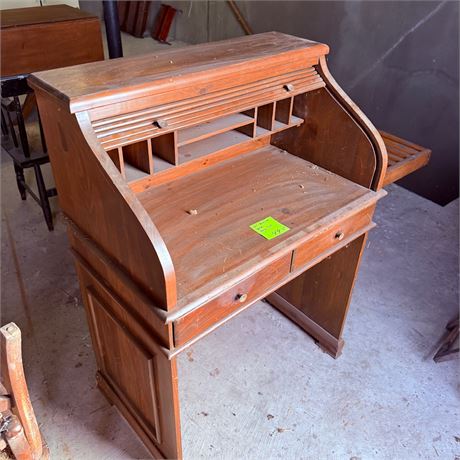 32” Roll Top Desk