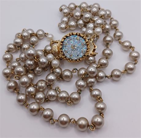 Vintage 3 strand necklace pearl color beads poured glass clasp