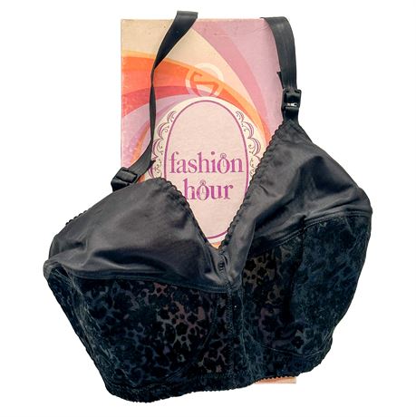 Vintage Bra by Fashion Hour with Original Box