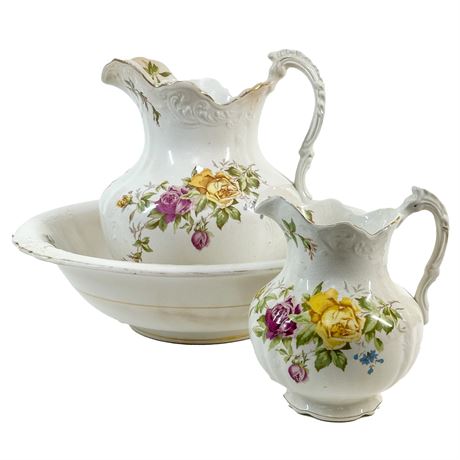 Antique Porcelaine Wash Basin with Two Pitchers